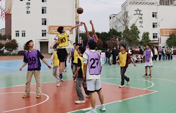 青春无畏，逐梦“篮”途——安居职中…